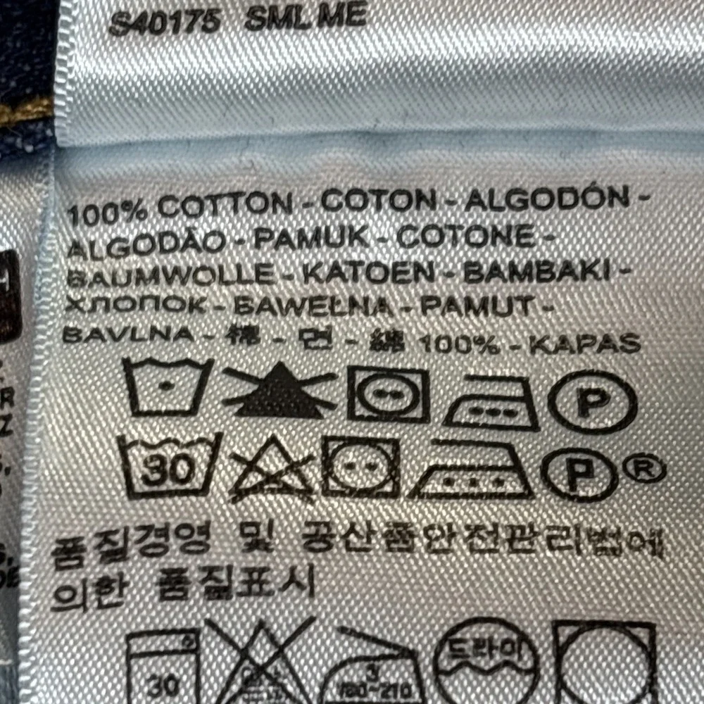 Levis please check